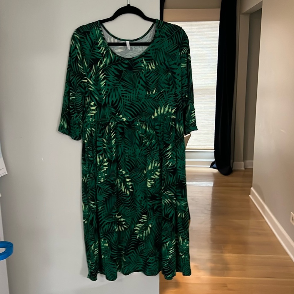 Light weight 3/4 cotten dress with pockets
